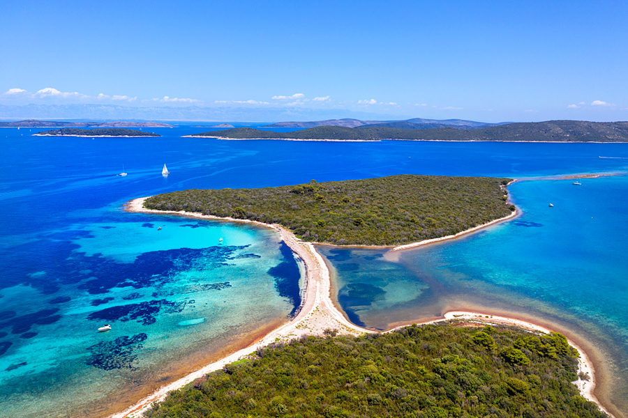 Veli Rat in potopljena ladja S. Michele, Kornati, Hrvaška - Popotniški ...