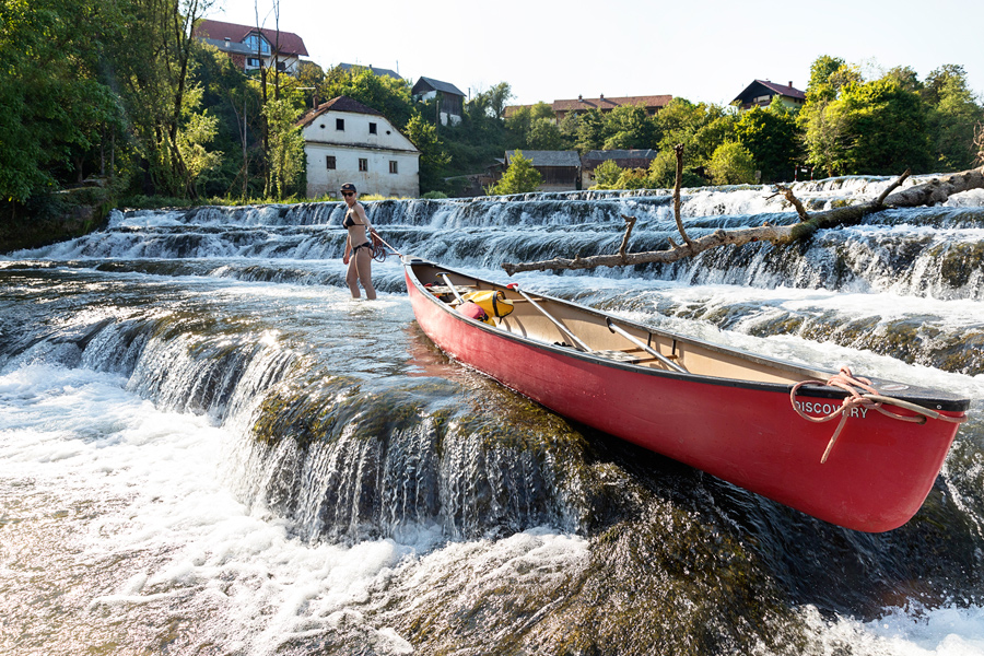 SUP in kanu izlet od Žužemberka do Soteske, Slovenija