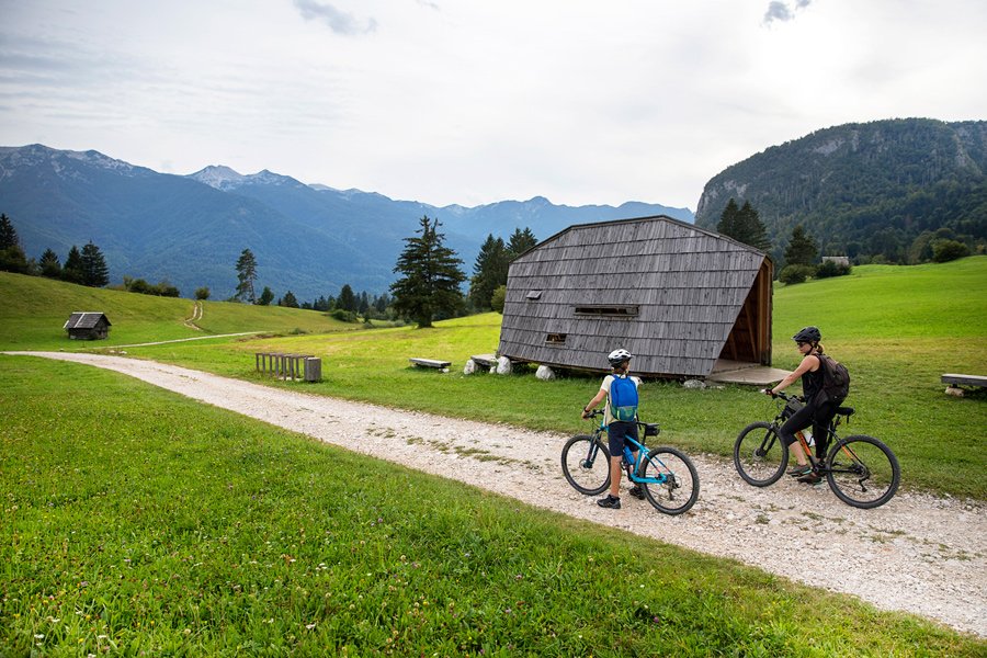 Kolesarjenje po Bohinju, Slovenija