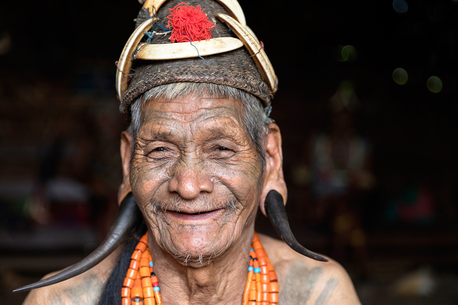 Na obisk k plemenu Konyak, Nagaland, Indija