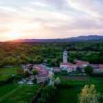Kolesarski izlet po Krasu - Komen in okolica, Slovenija