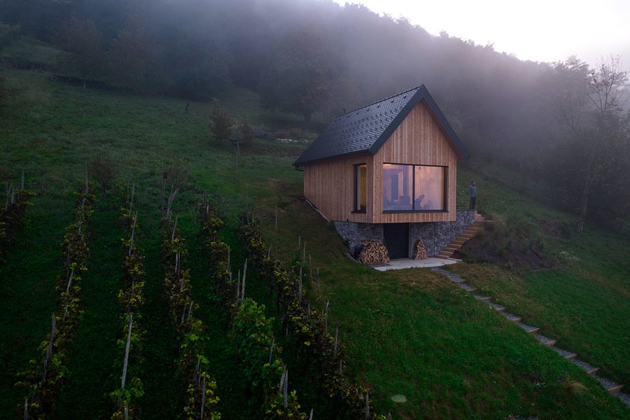 Jesen nad Krko, med vinogradi in v Rogu
