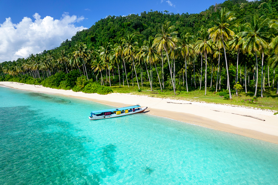 Otok Labengki in sanjske plažeeeeee, Sulawesi, Indonezija