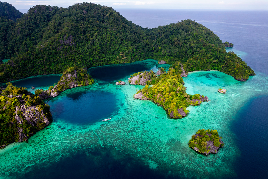 Sombori, tropski arhipelago ob Sulawesiju, Indonezija