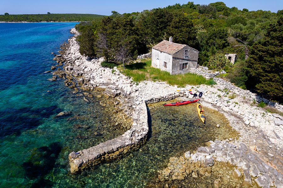 Prvomajski odklop in kajakiranje na Lošinju, Hrvaška
