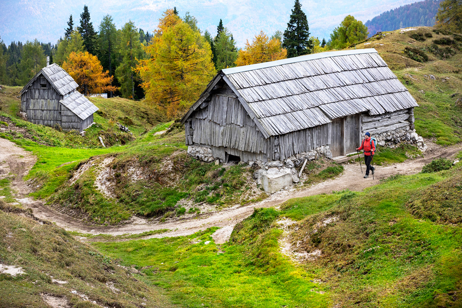 Malo greha, veliko miru – na poti k Adamu in Evi, Slovenija