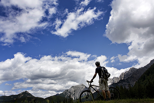 Kolesarski izlet – Ovča koča in Povšnarjeva planina