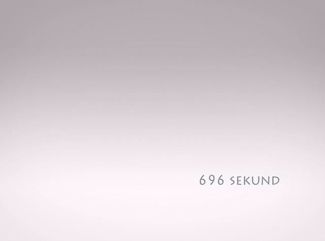 696 sekund