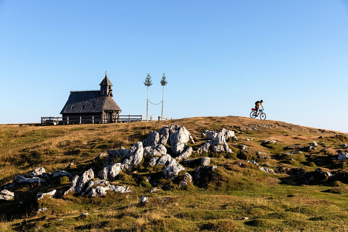 Bikepacking avantura: Najlepši krog okoli Kamniško-Savinjskih Alp